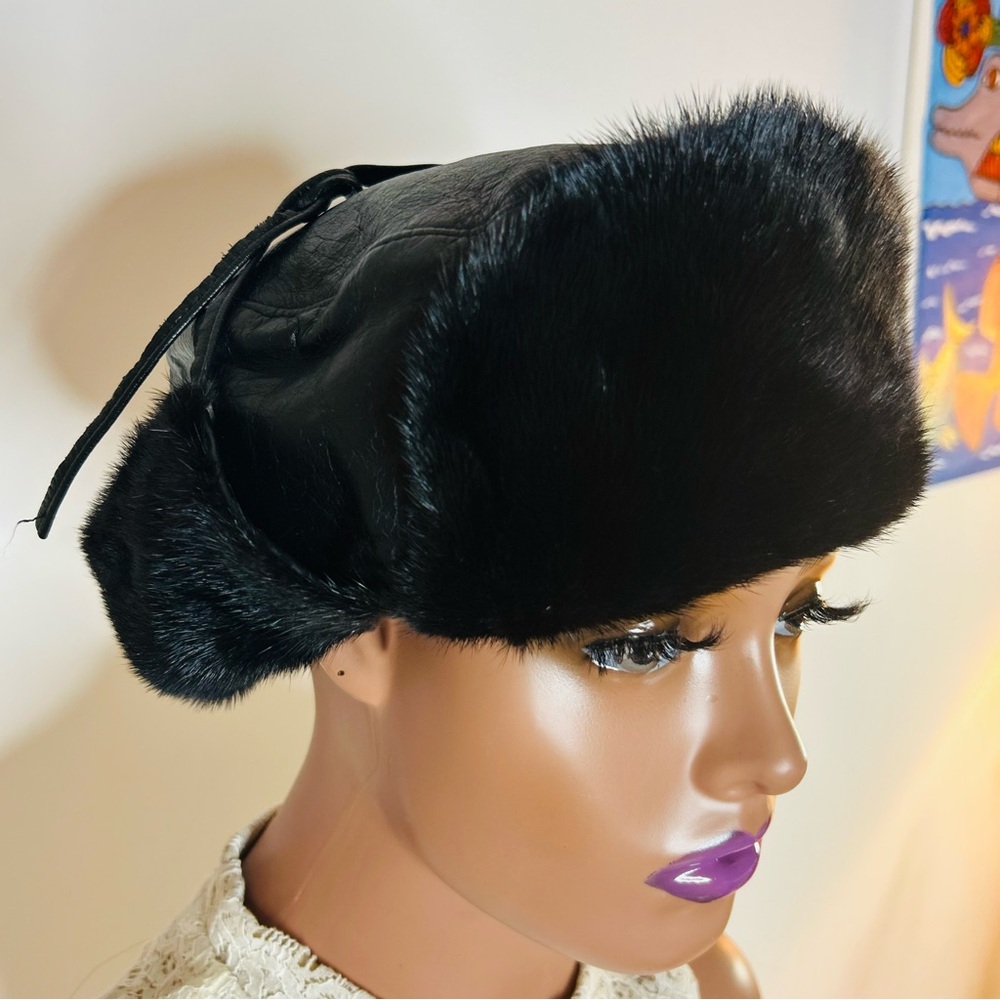 Elegant Black  leather Fur Hat unisexe